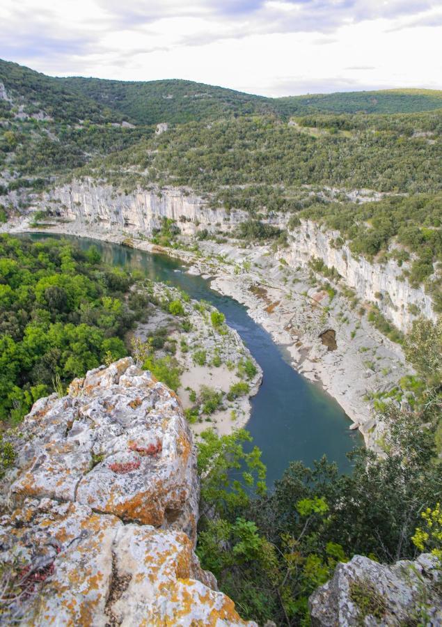 Bed and Breakfast Les Yourtes De Provence Saint-Paulet-de-Caisson Zewnętrze zdjęcie